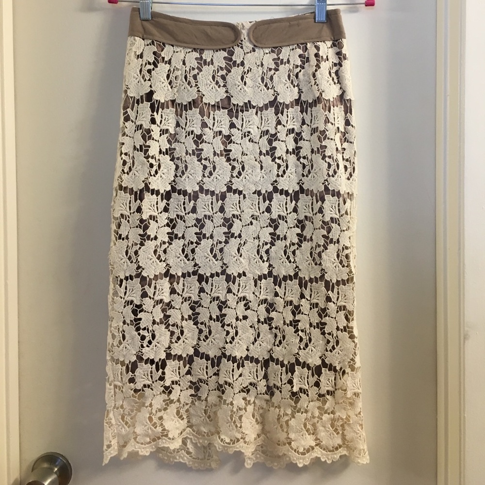Lace pencil skirt